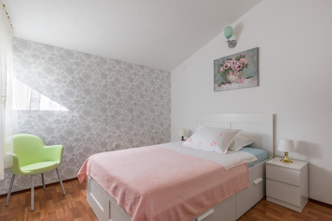Apartments Croatia Trogir Bagian luar foto