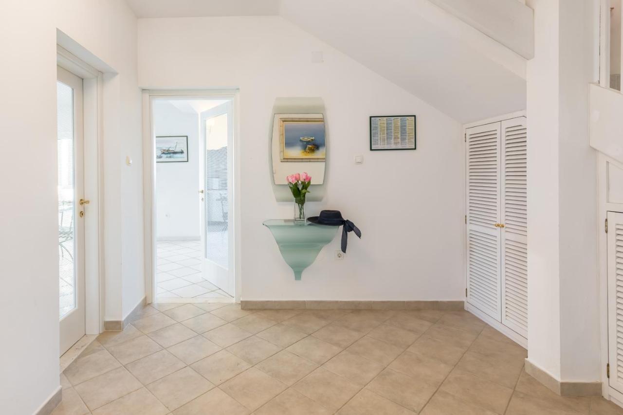 Apartments Croatia Trogir Bagian luar foto