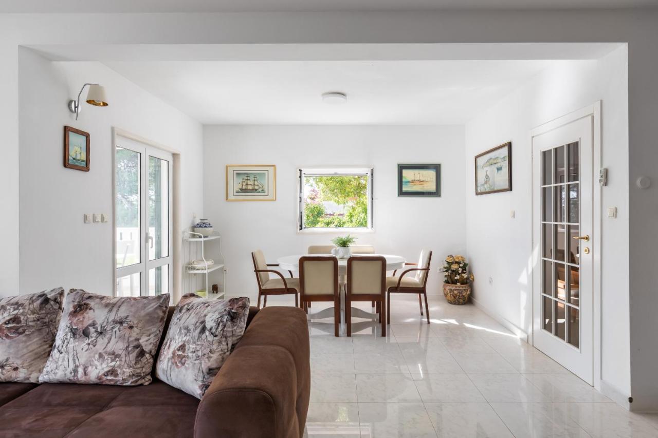 Apartments Croatia Trogir Bagian luar foto