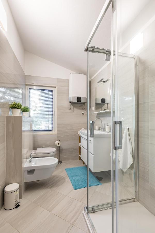 Apartments Croatia Trogir Bagian luar foto