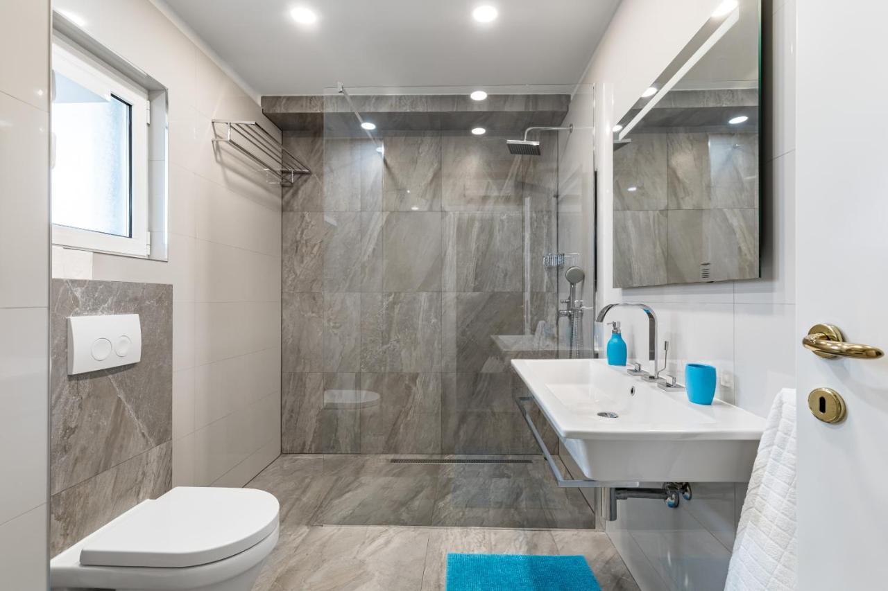 Apartments Croatia Trogir Bagian luar foto