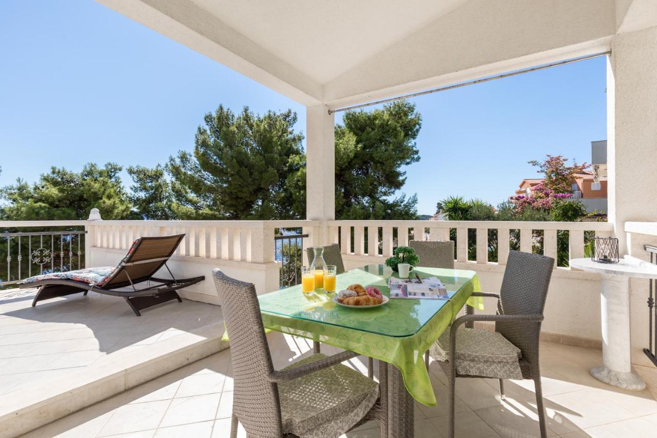 Apartments Croatia Trogir Bagian luar foto